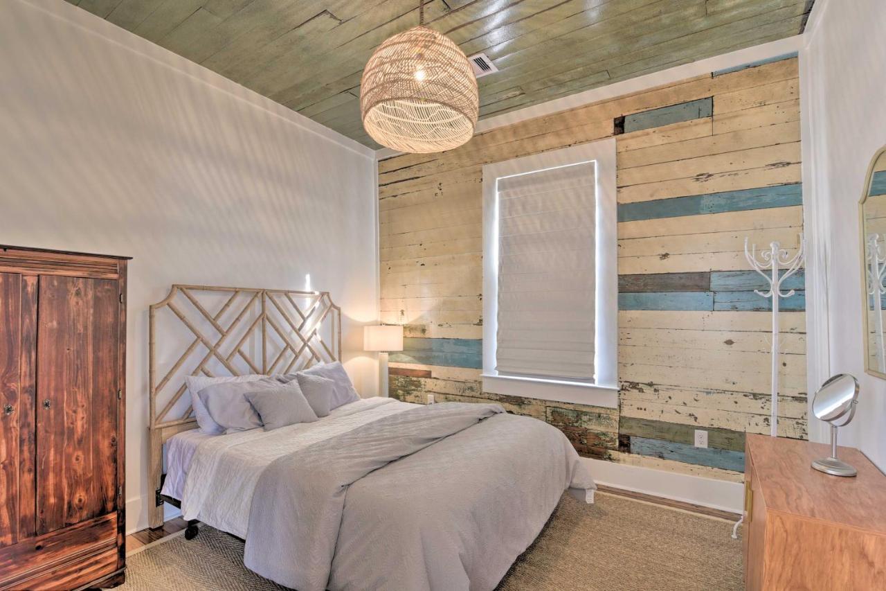 Bright Galveston Cottage Close To Beach And Strand Екстериор снимка