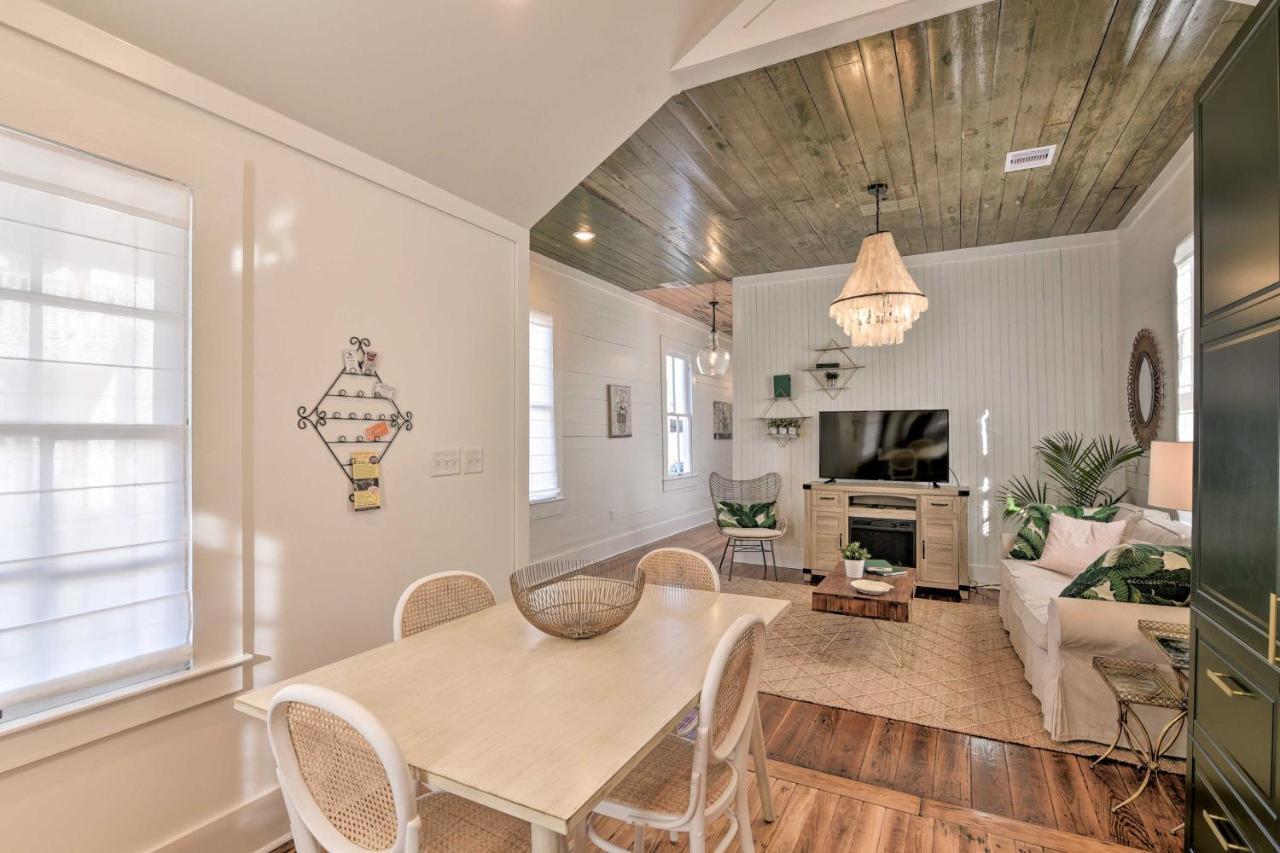 Bright Galveston Cottage Close To Beach And Strand Екстериор снимка